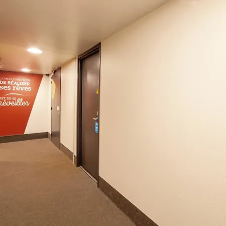 Angers Hotel 2*